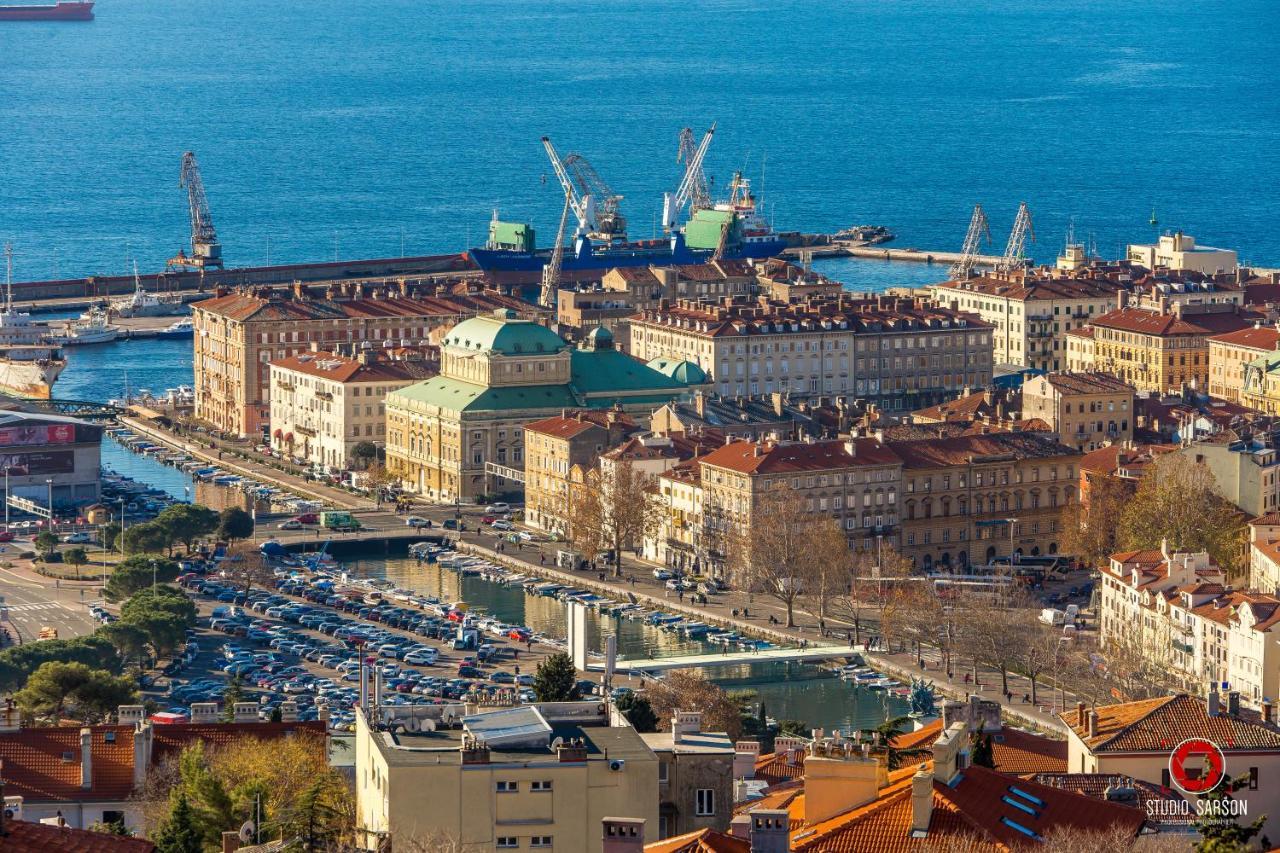 Deluxe Ploech Hotel Rijeka Exterior foto