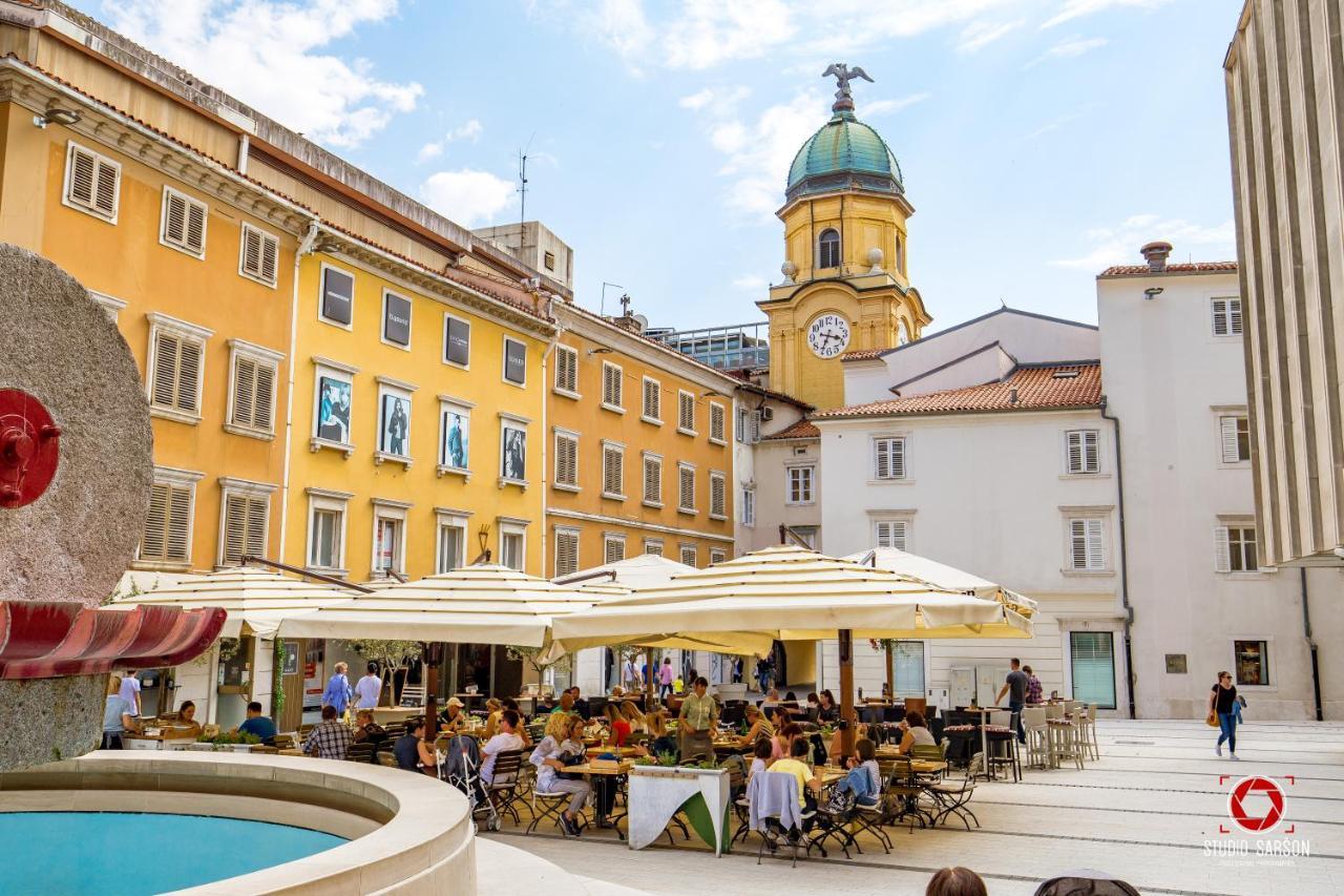 Deluxe Ploech Hotel Rijeka Exterior foto