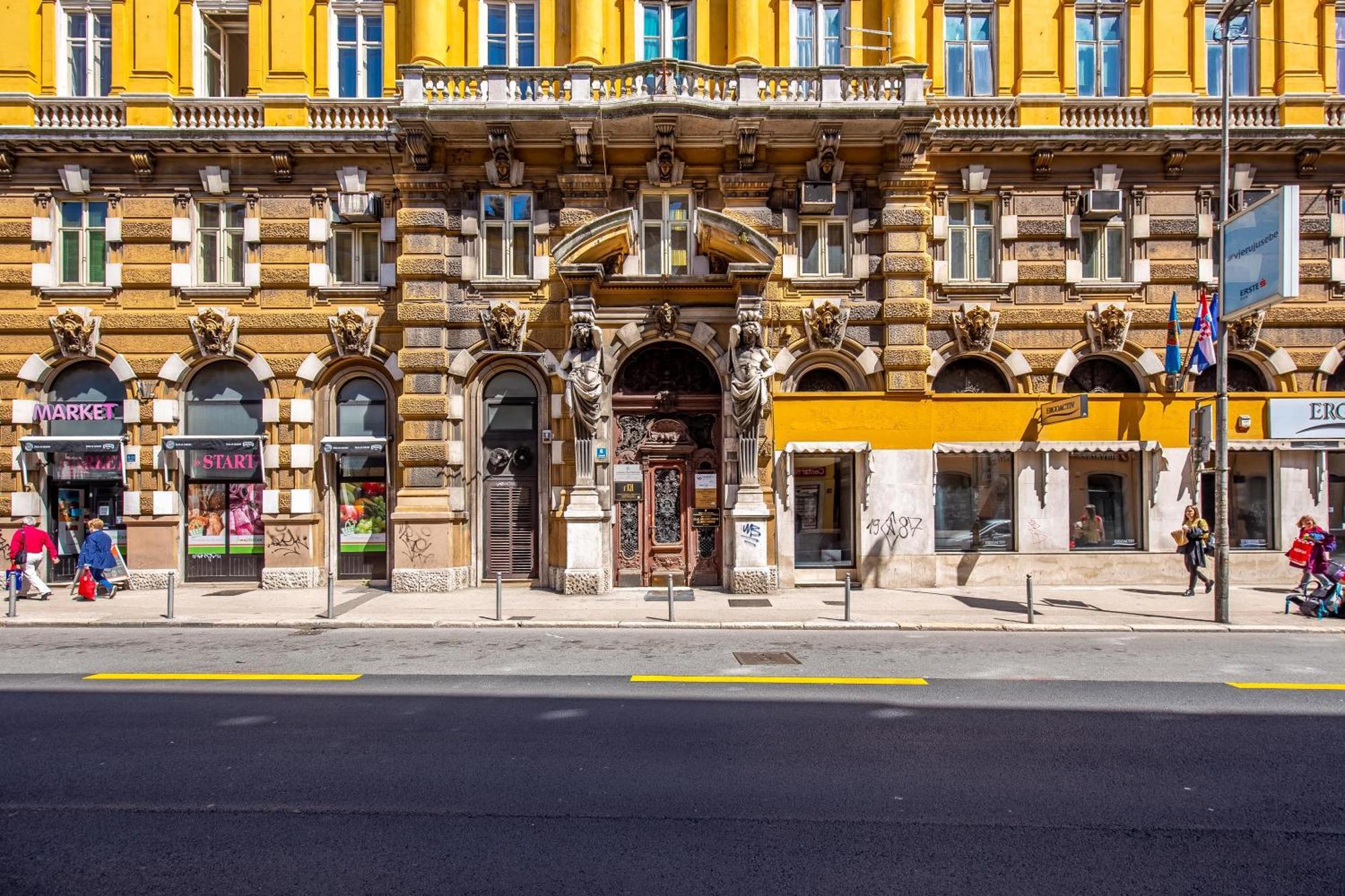 Deluxe Ploech Hotel Rijeka Exterior foto